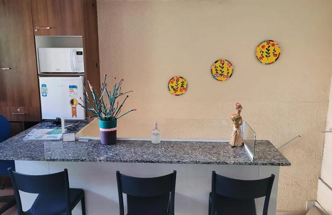 Suites Perto Do Mar-1